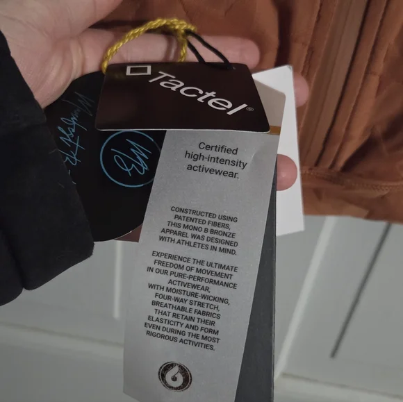 NWT Mono B Sports Bra Star Pattern - Picture 5 of 6